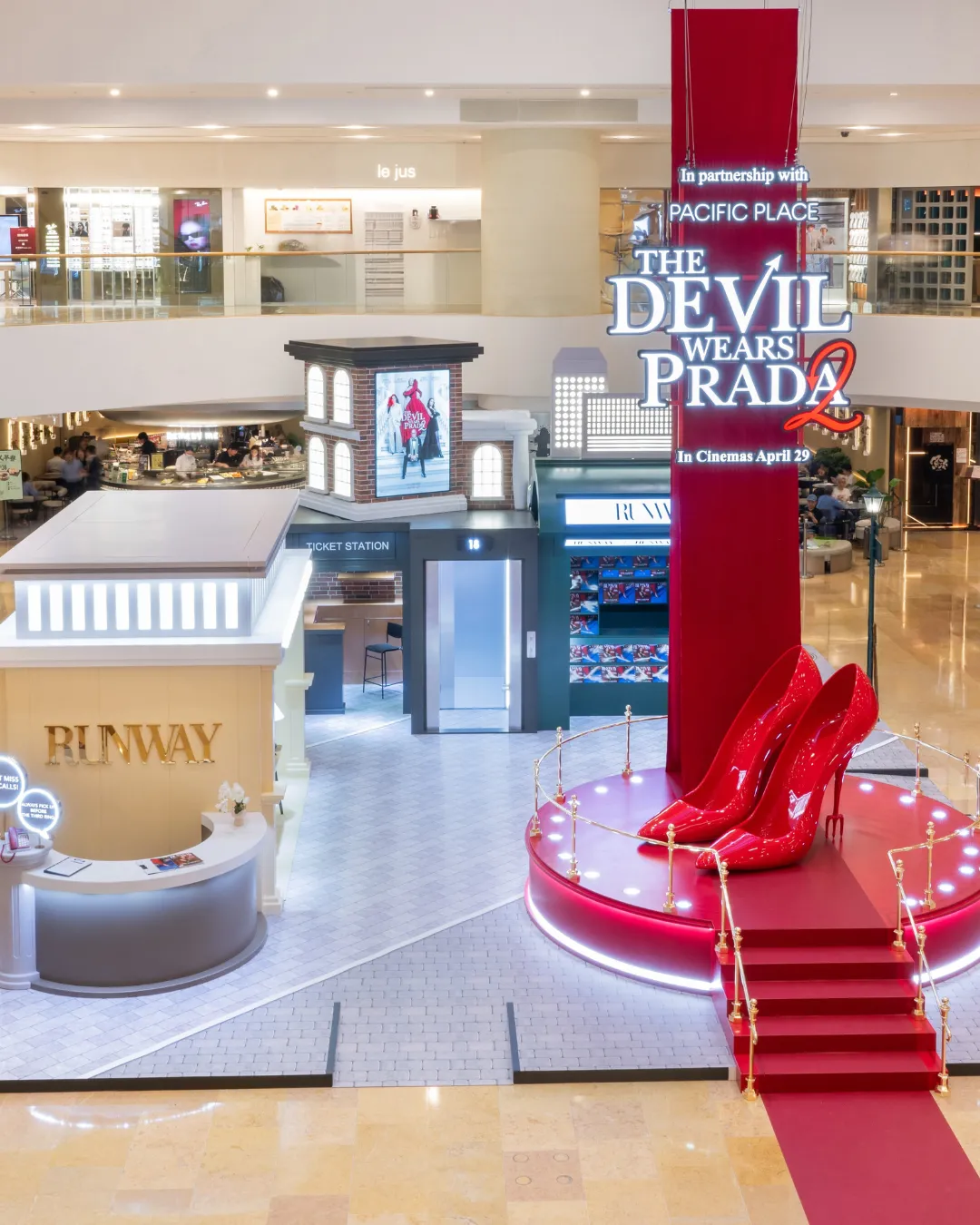 「Be Devilishly Fashionable」—《穿 PRADA 的惡魔 2》