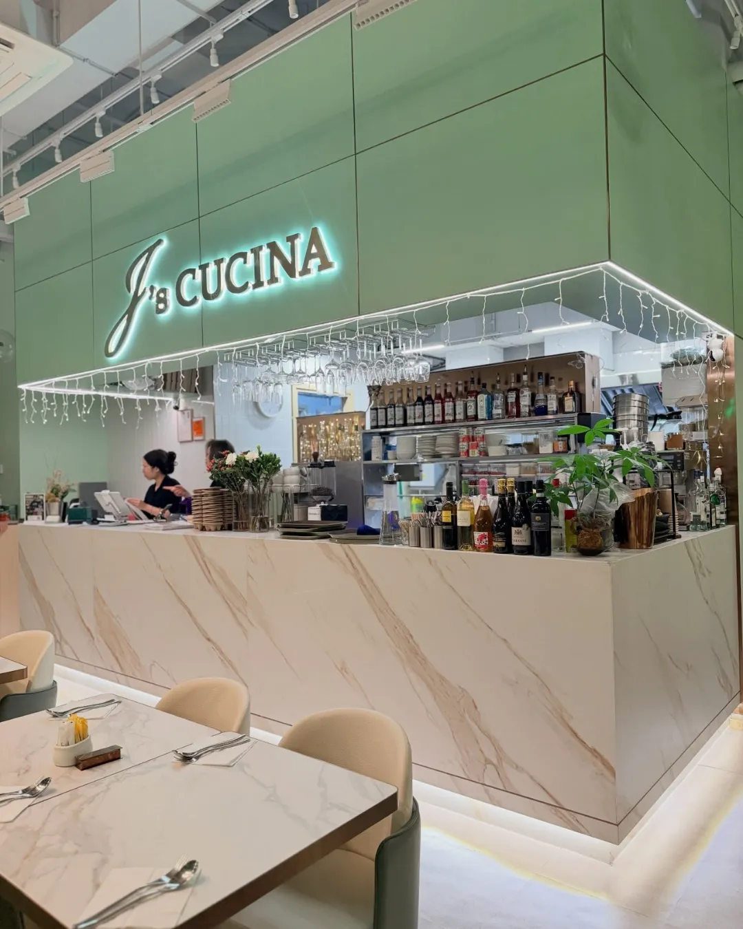 J's CUCINA