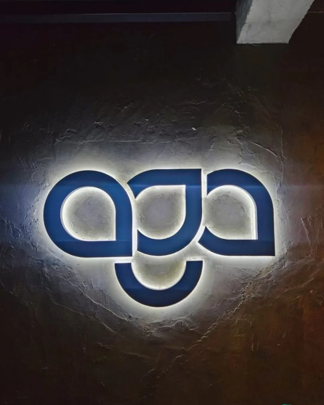aga Restaurant & Bar