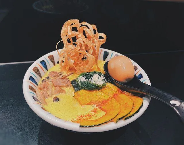 座銀