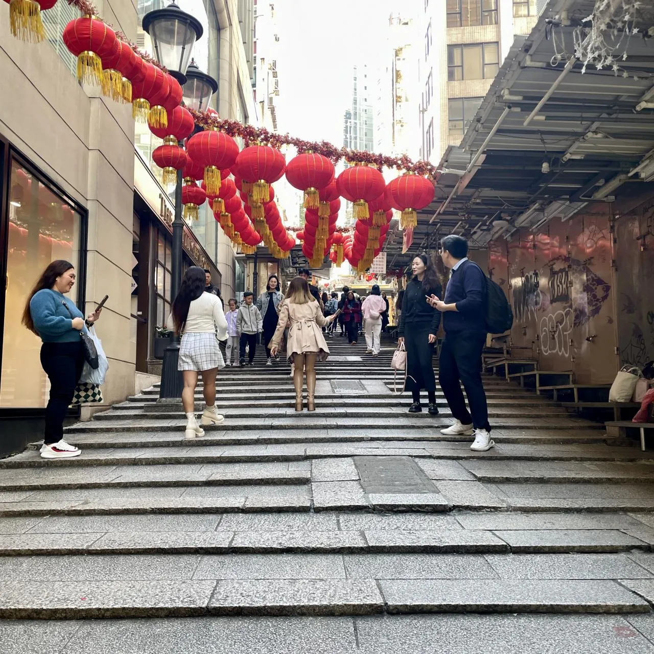 砵甸乍街
