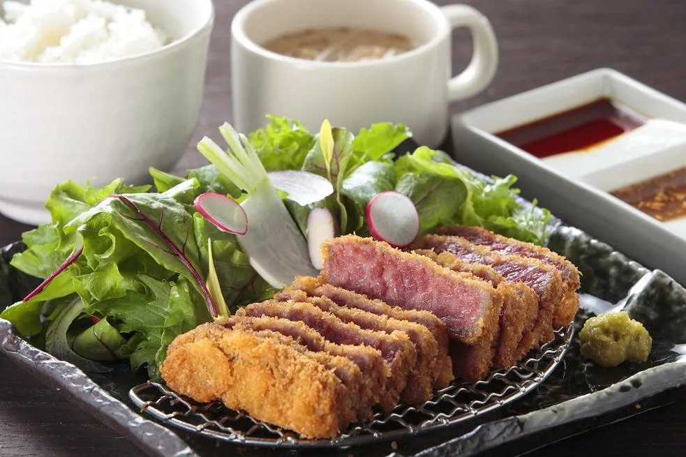 牛かつあおな（鰹魚青那新宿店）