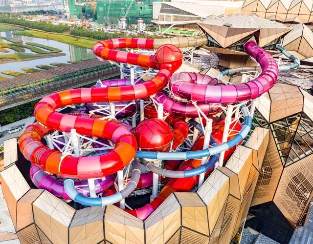 新濠影滙「激FUN 暢玩」水上樂園