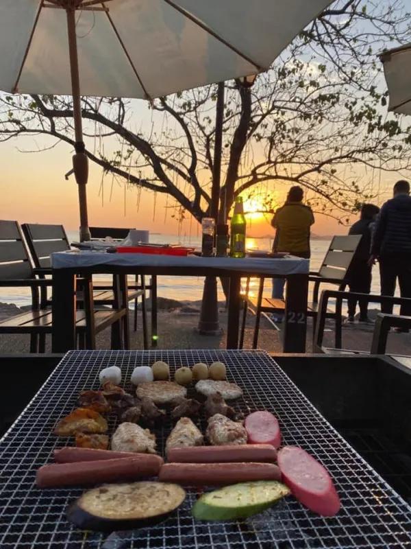 龍鼓灘海邊BBQ