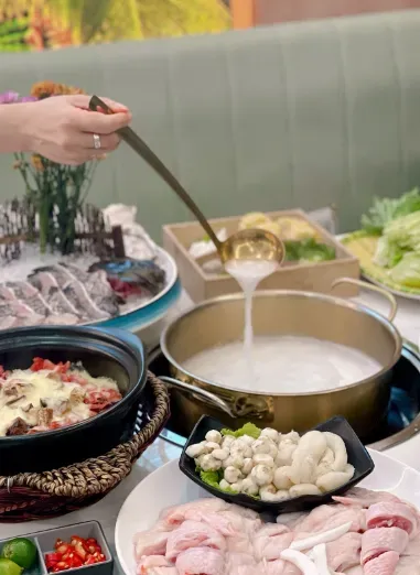 椰皇四季椰漿雞 (金田路)