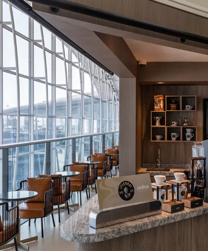 環亞機場貴賓室 Plaza Premium Lounge (鄰近60號閘口)