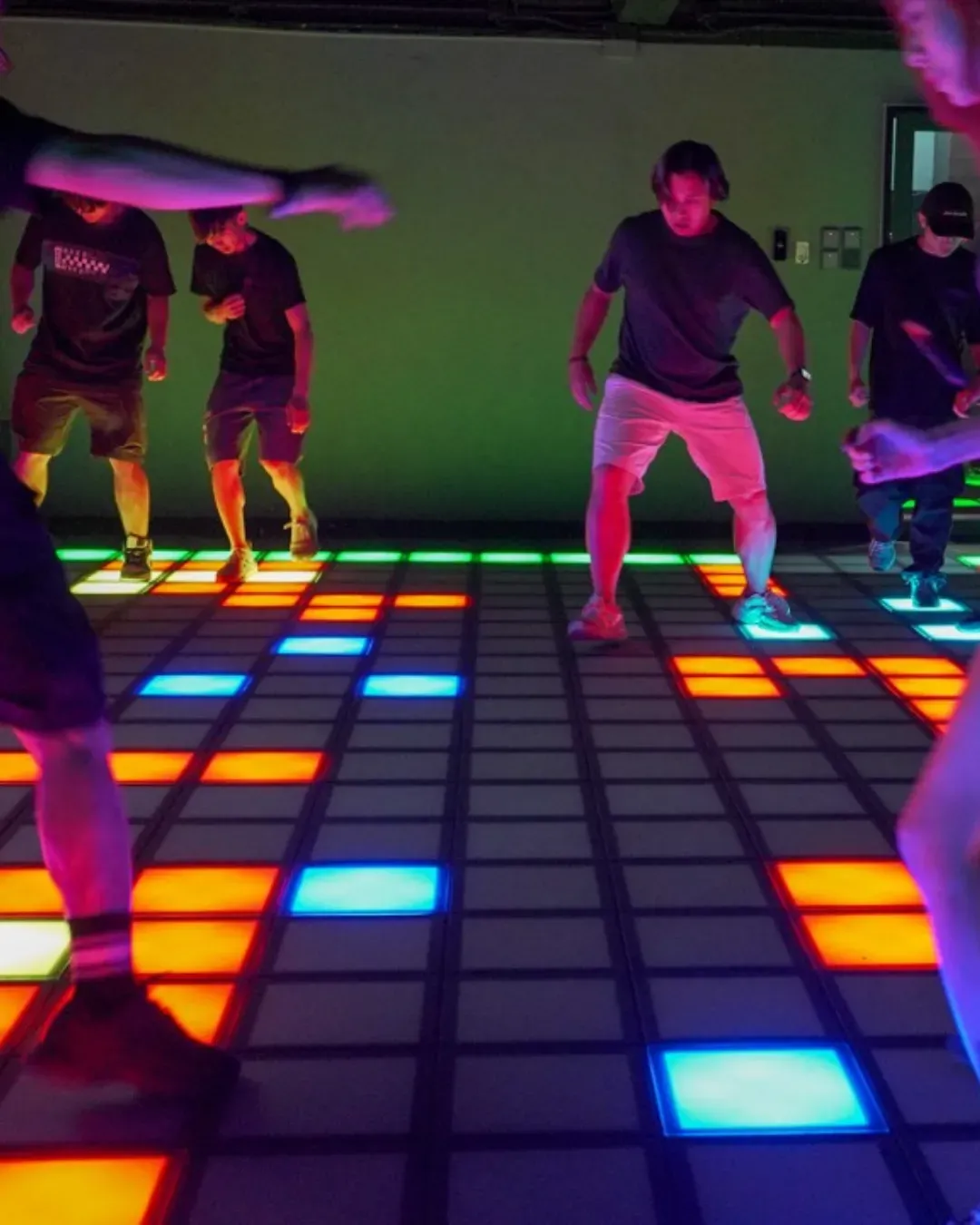 香港踩格仔閃格遊戲 Super Cube（葵浦總店）