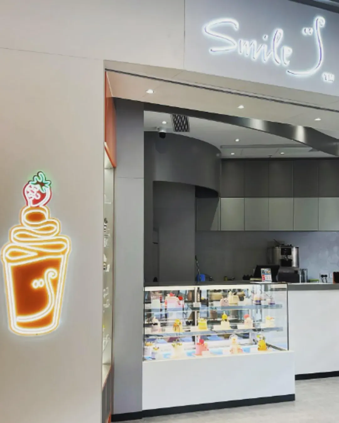 Smile™ Froyo . Cake . Gift（MOKO 新世紀廣場）