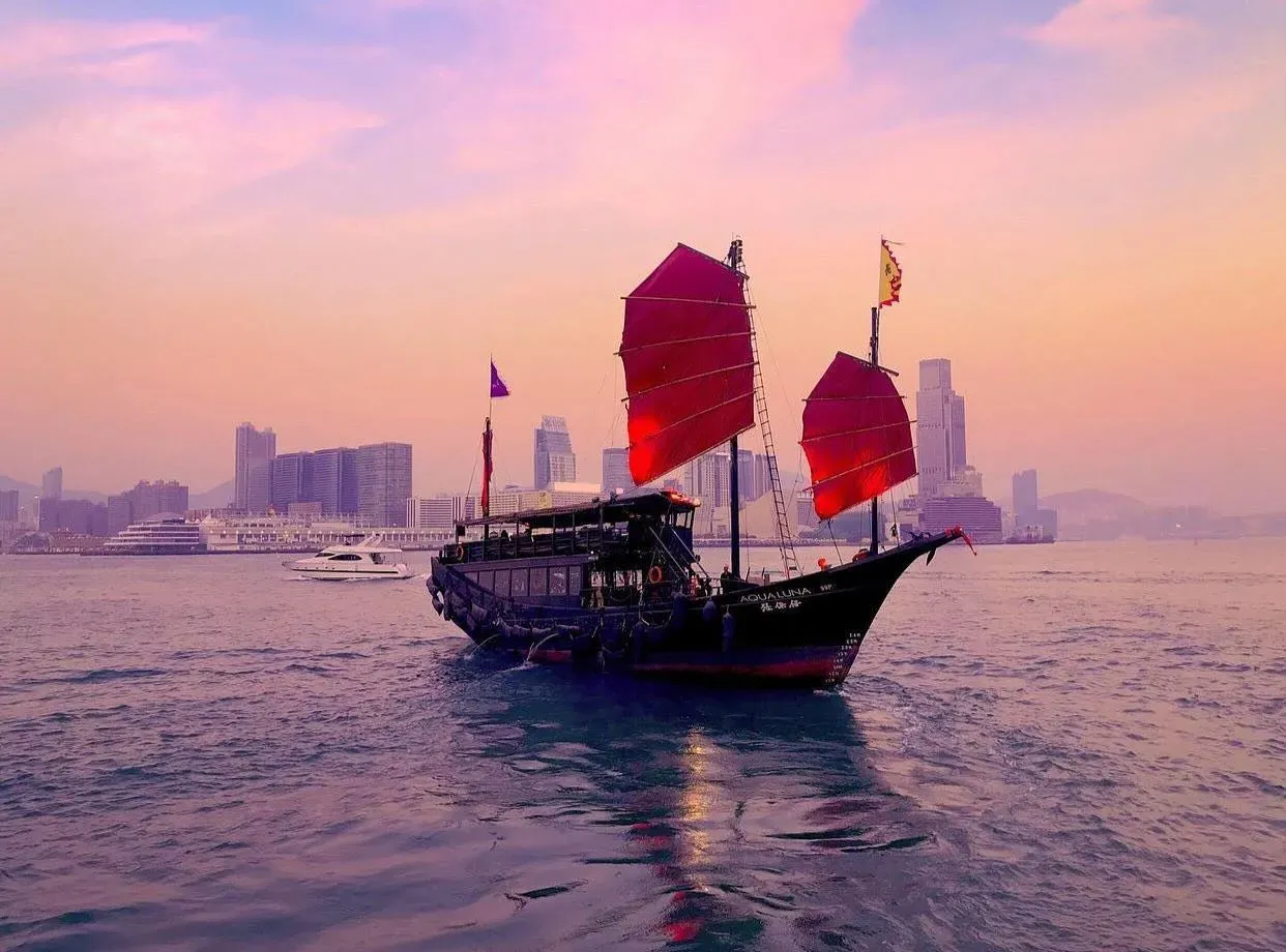 香港張保仔號點心航遊