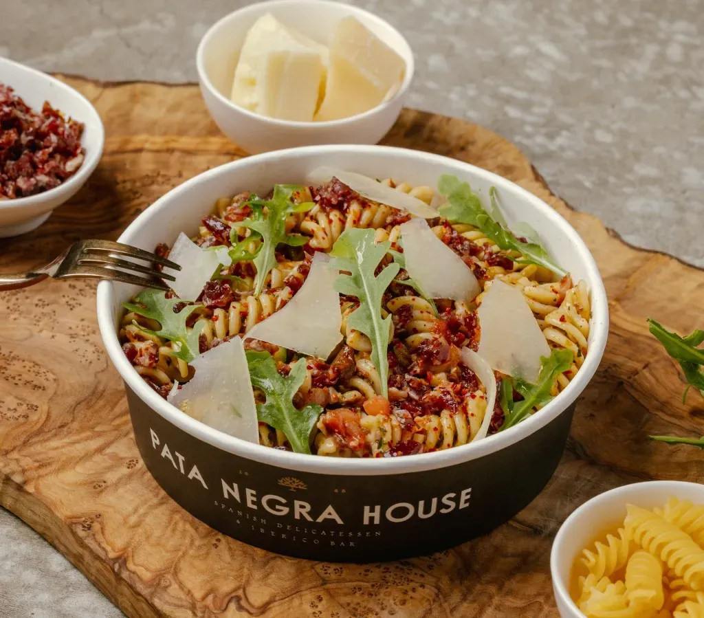 圖片來源：Pata Negra House