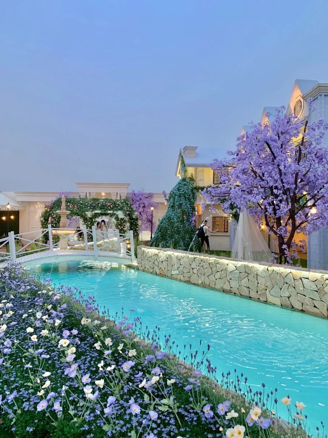 Blue Concept ·關於藍