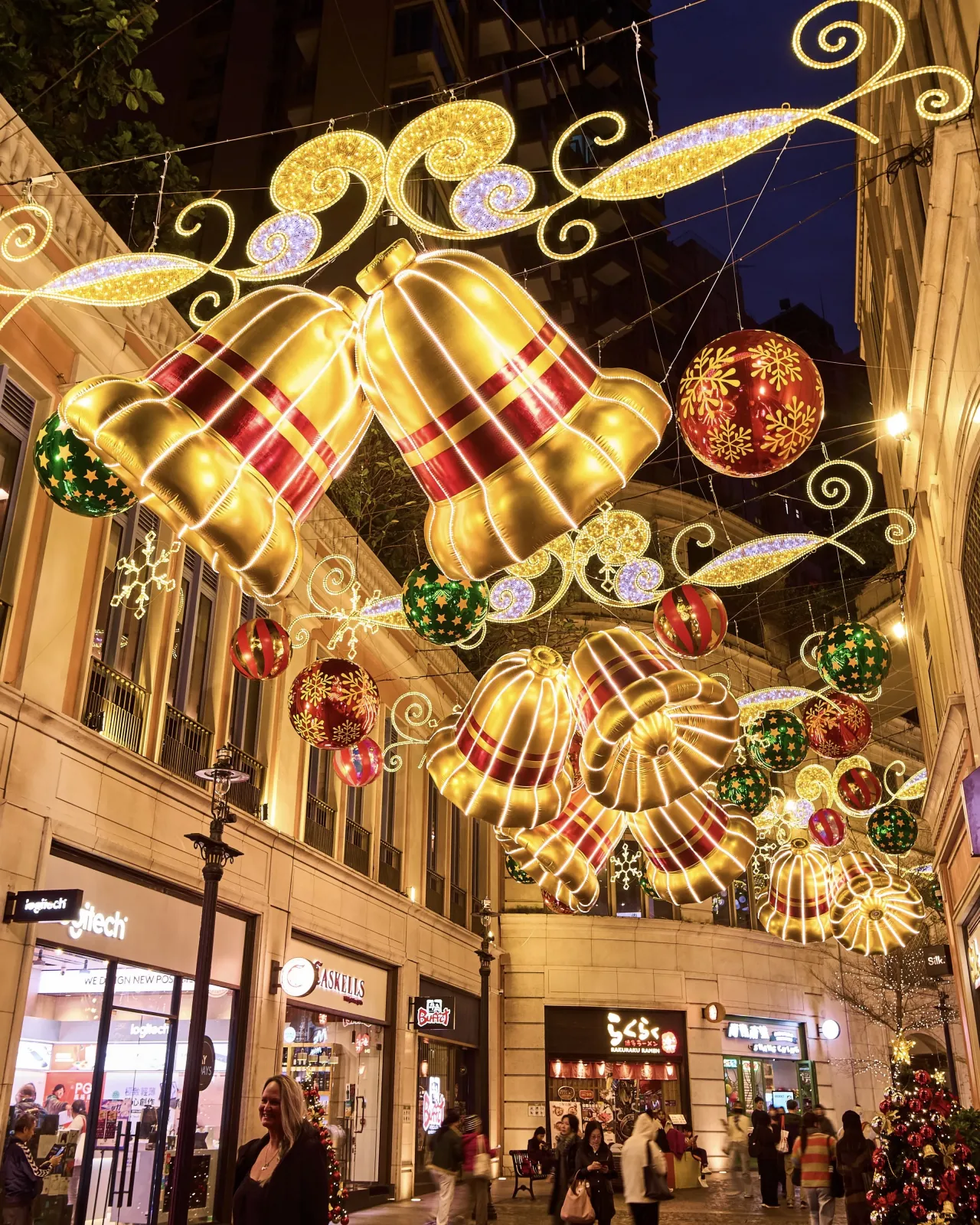 利東街 - 聖誕燈光裝置「Luminous Carnival」