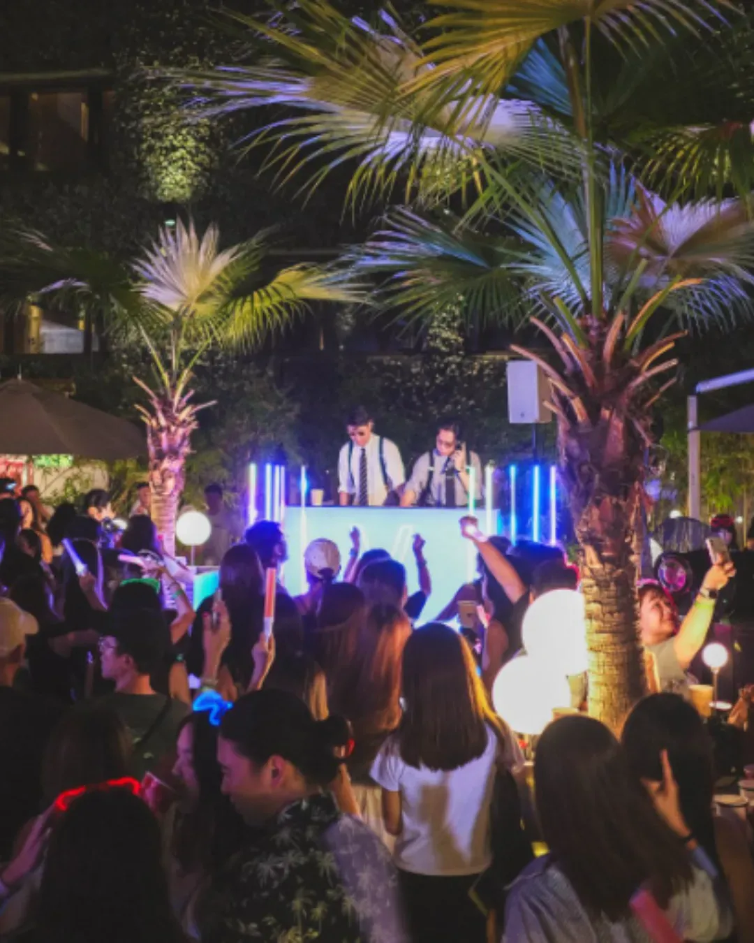 Vibes 金宵港韻 － 廣東歌Disco夜倒數派對