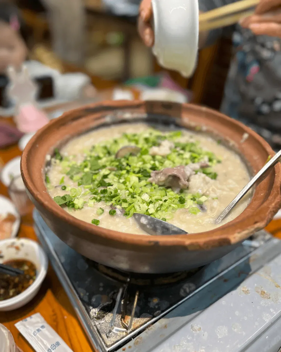 大良海記粥底火鍋（梅育路店）