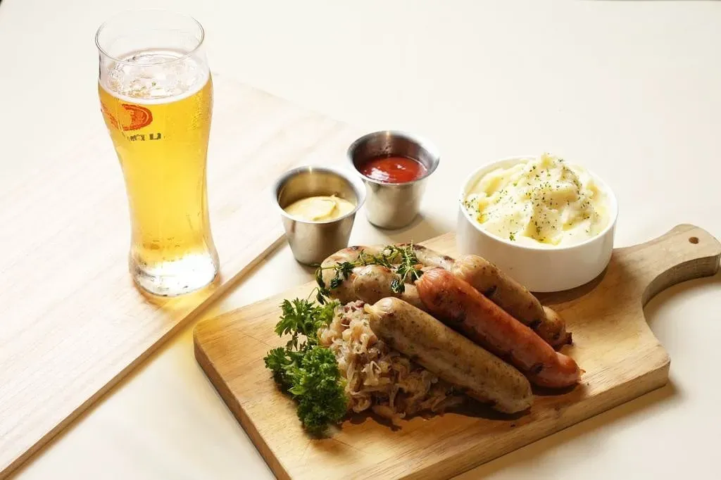 圖片來源：FB@The Flame Bar & Restaurant