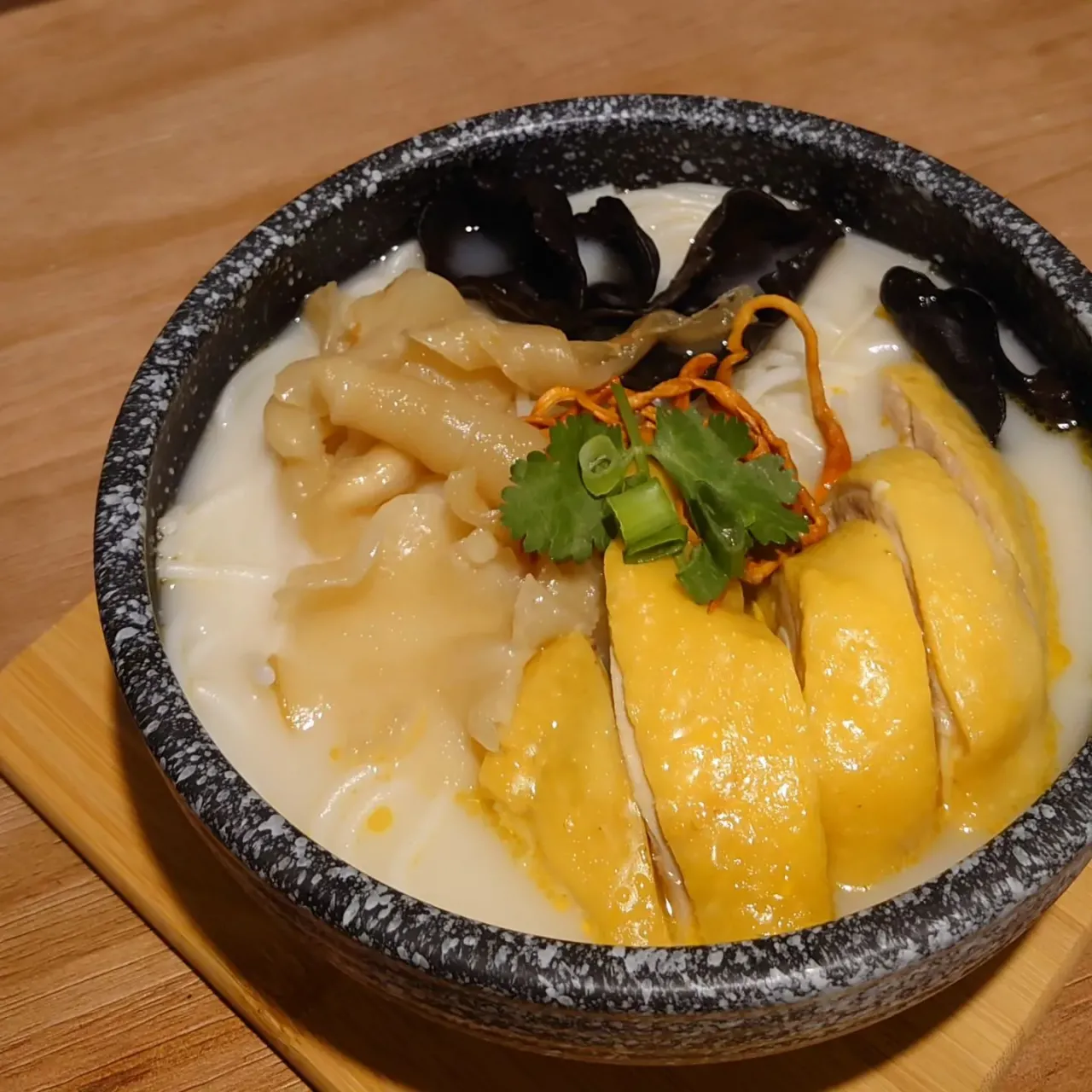 圖片來源：FB@鶏駅_Rooster