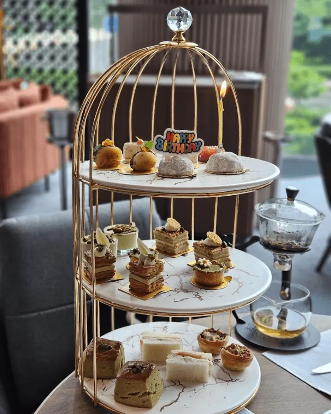 The Lounge (千禧新世界香港酒店)