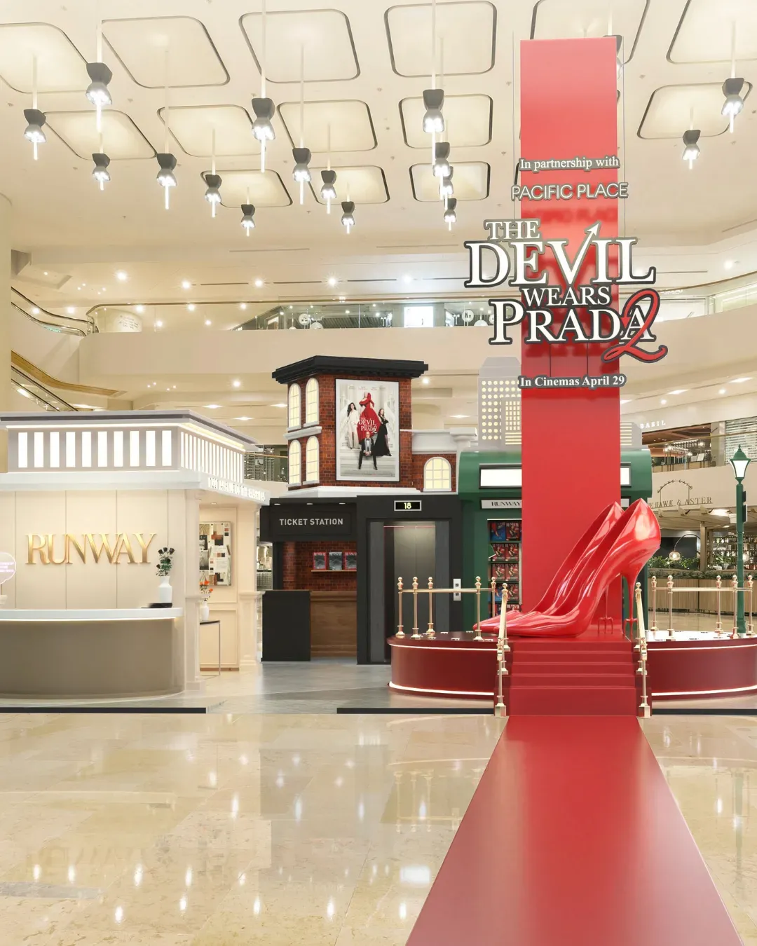 「Be Devilishly Fashionable」—《穿 PRADA 的惡魔 2》