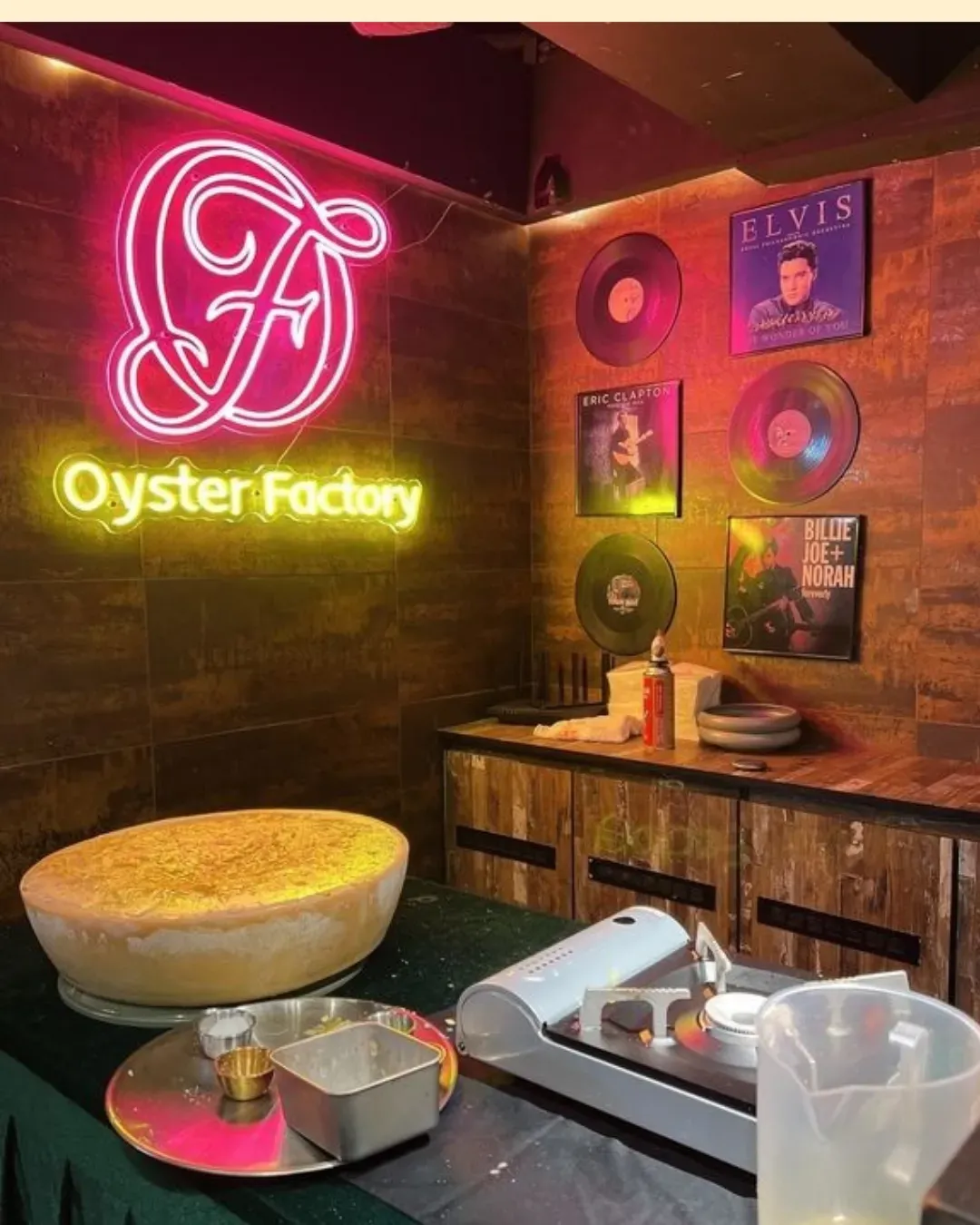 Oyster Factory