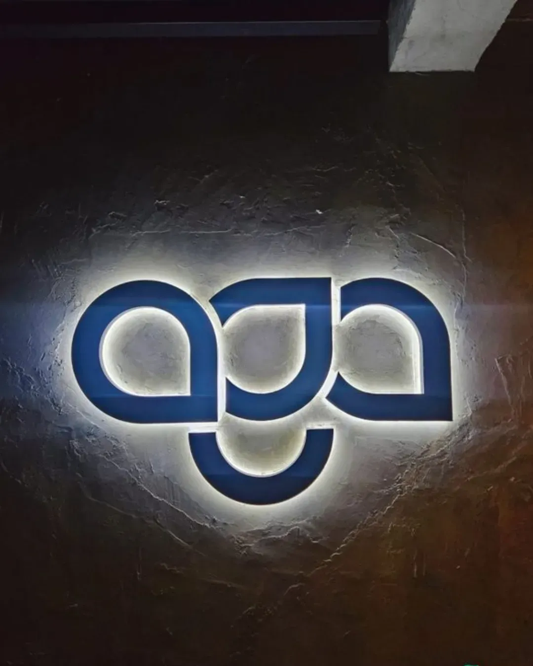 aga Restaurant & Bar