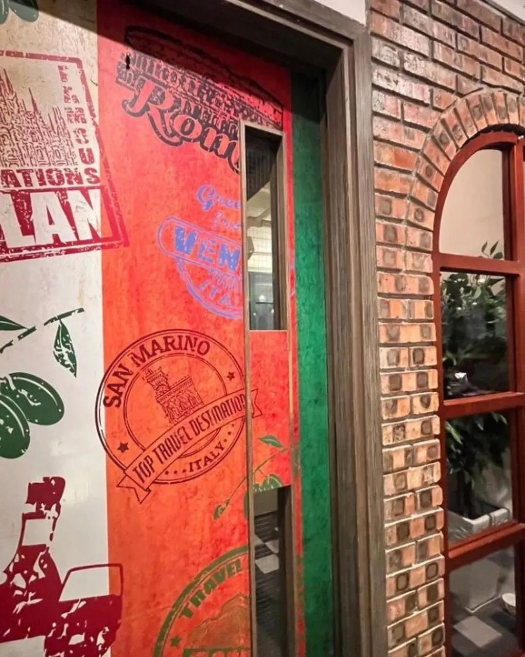 Pizzeria Italia (金豪閣)