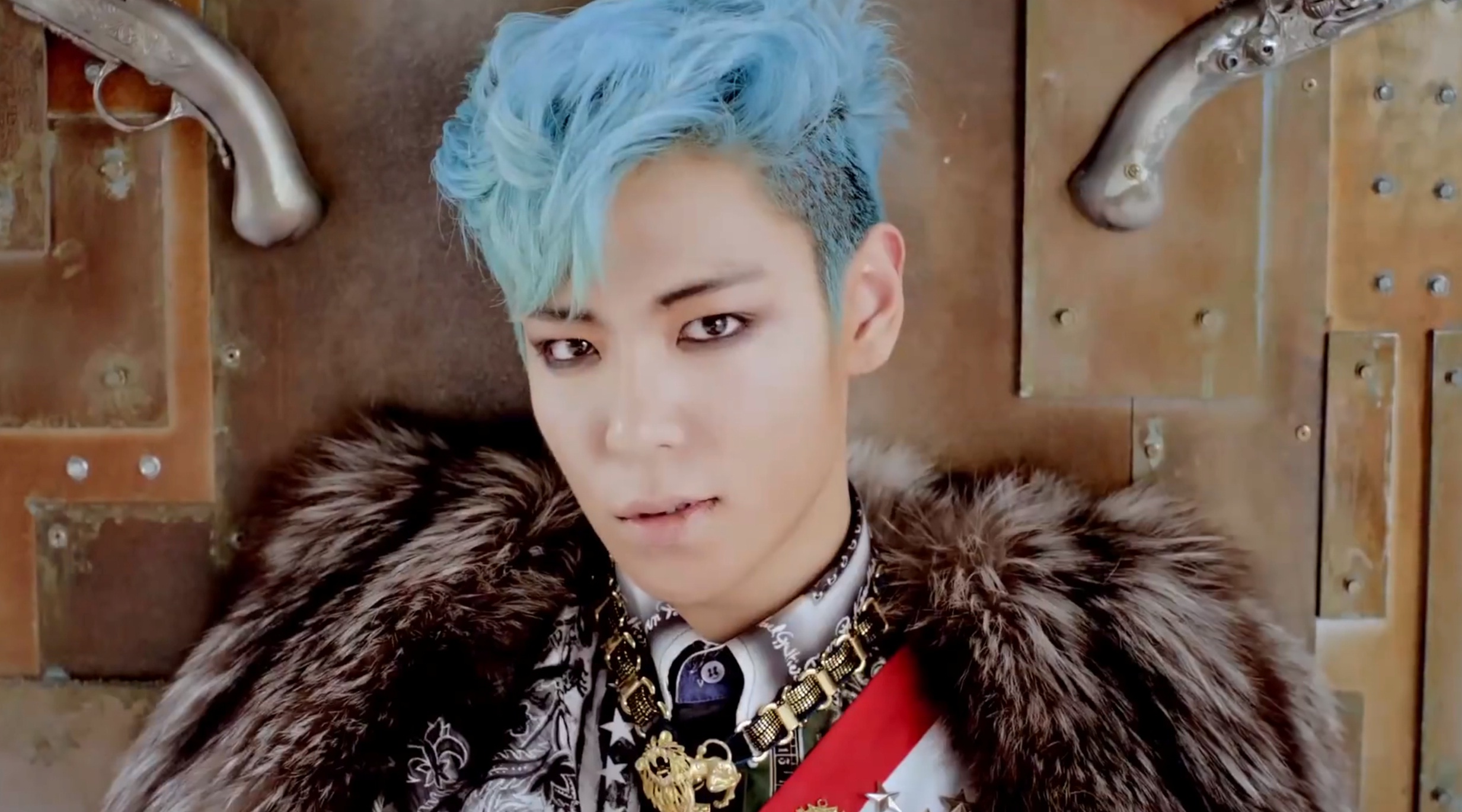 Bigbang T O P 藍色妝容髮型教學 U Blog