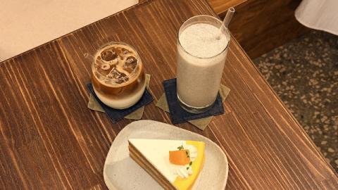 【台北】美食．Hoto Café｜ 中山區日系復古咖啡店，木質老宅氛圍與特色戚風蛋糕