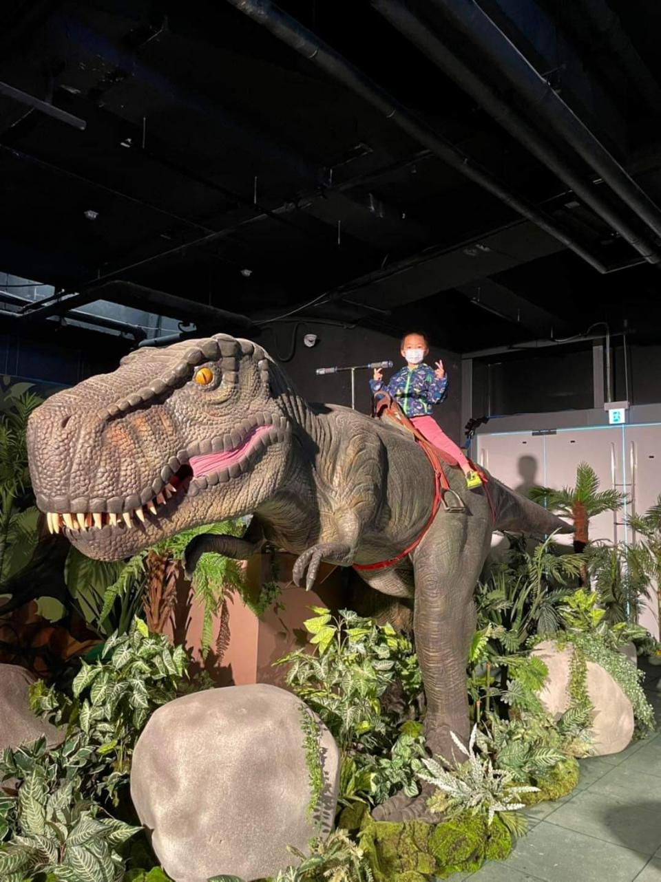 侏羅紀X恐龍樂園