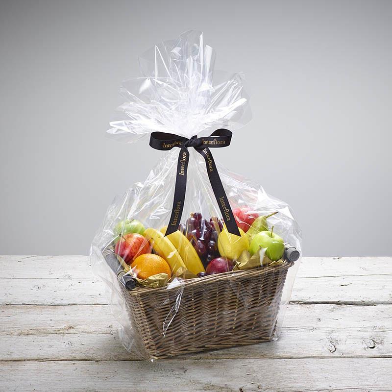 1653537667_lg-null-fruit-basket-with-belgian-chocolates.jpg