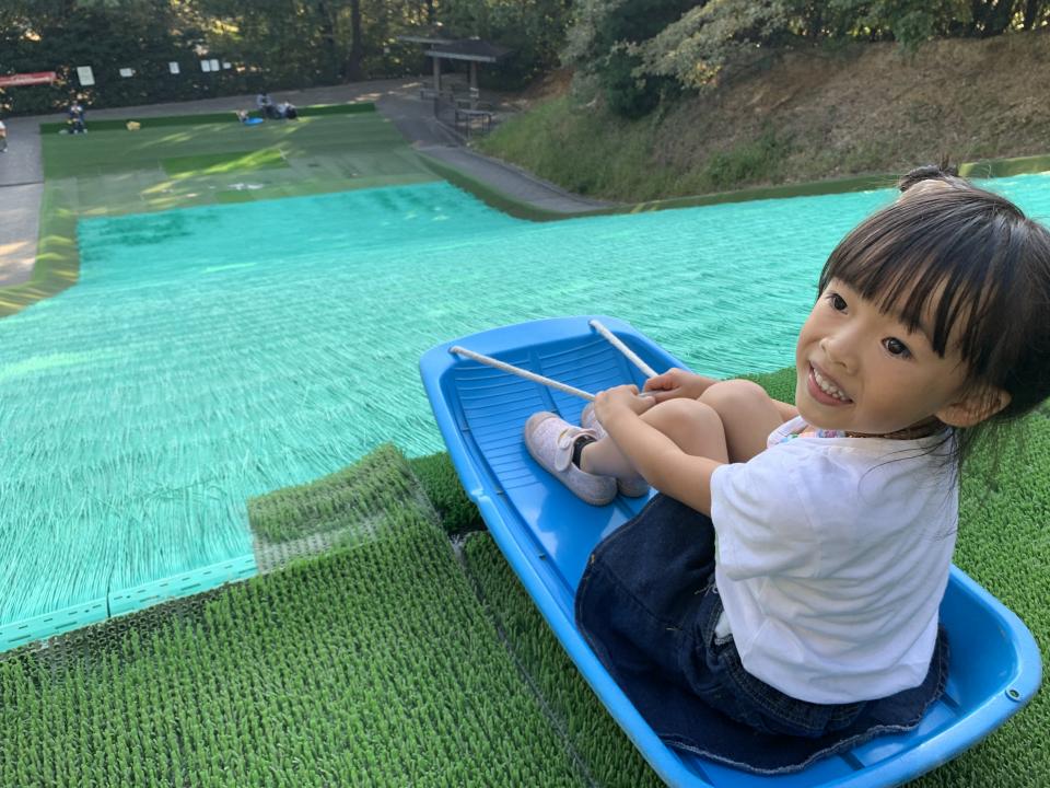 #免費滑草場 #超長滾輪滑梯 #超大免費親子兒童公園 #福岡親子行程2022