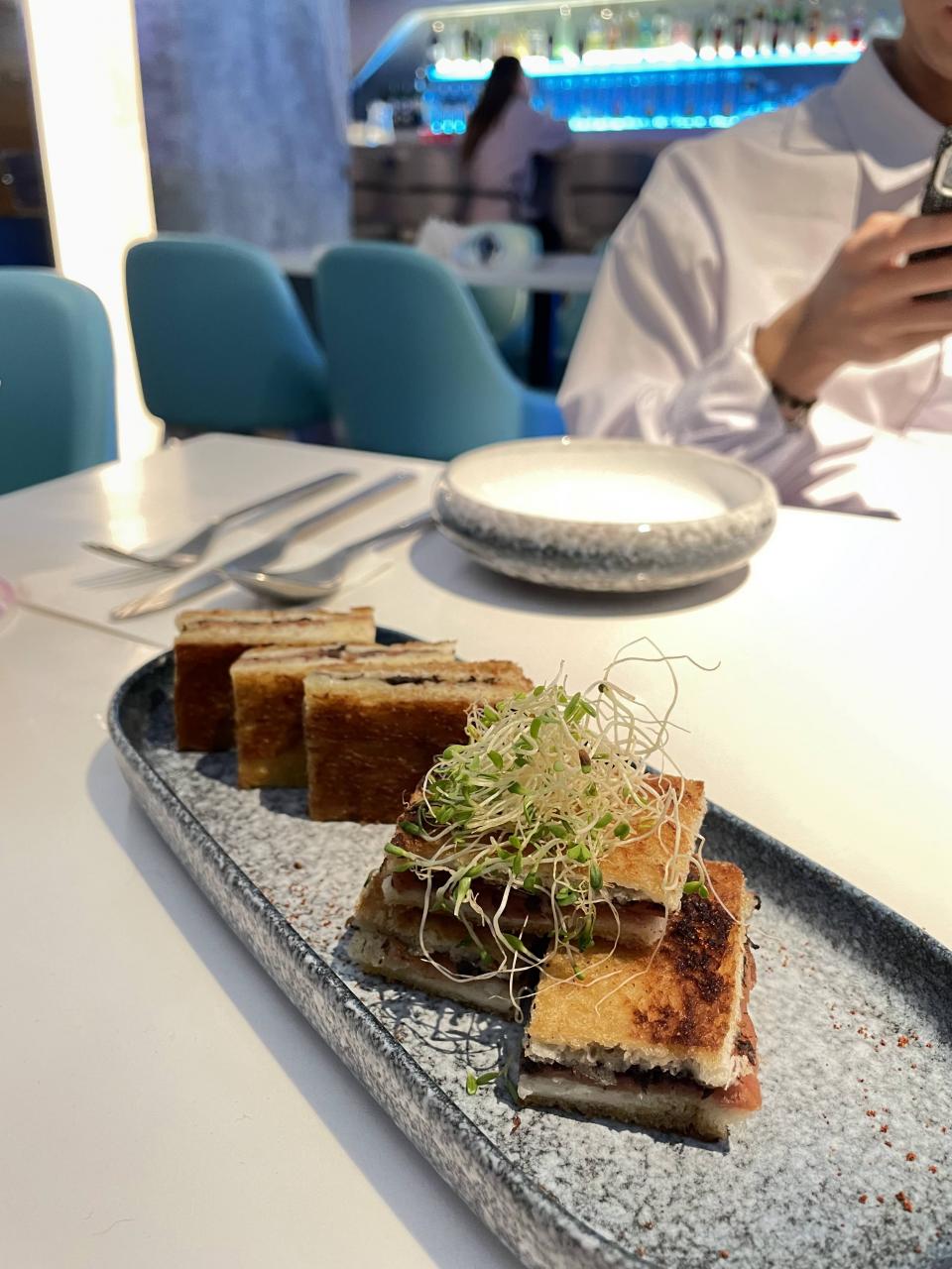 【思思賢食好西】Chill with us | 中環樓上餐酒