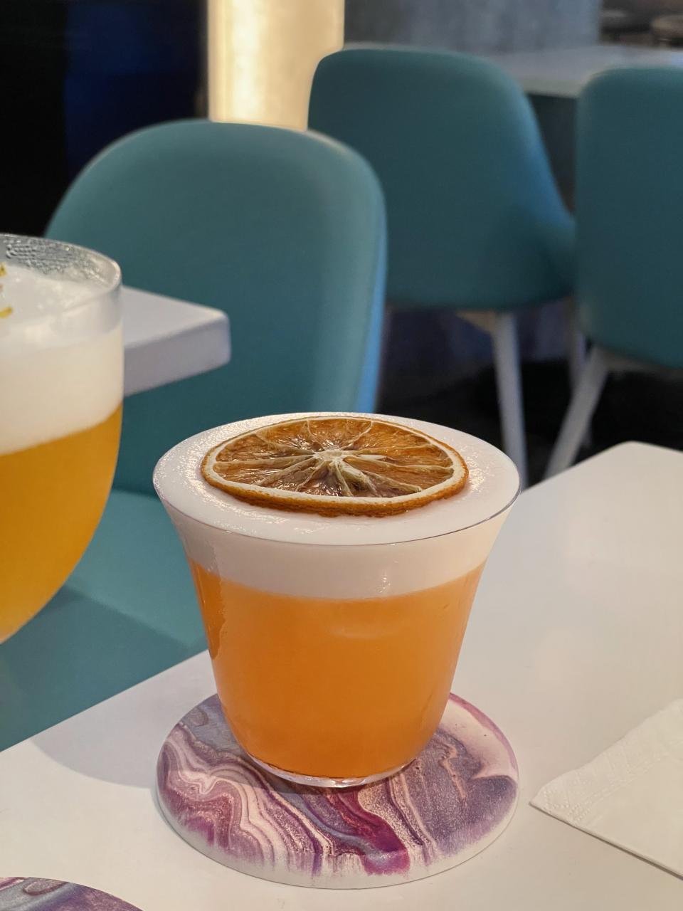 【思思賢食好西】Chill with us | 中環樓上餐酒