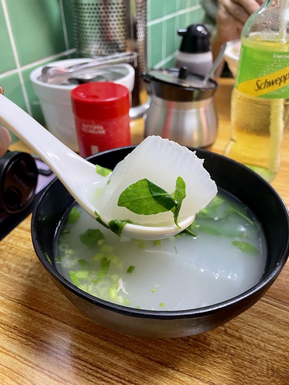 【思思賢美食推介】上環高CP值麵店|八刀麵館必試豬雜王和牛腩 【思思賢美食推介】上環高CP值麵店|八刀麵館必試豬雜王和牛腩