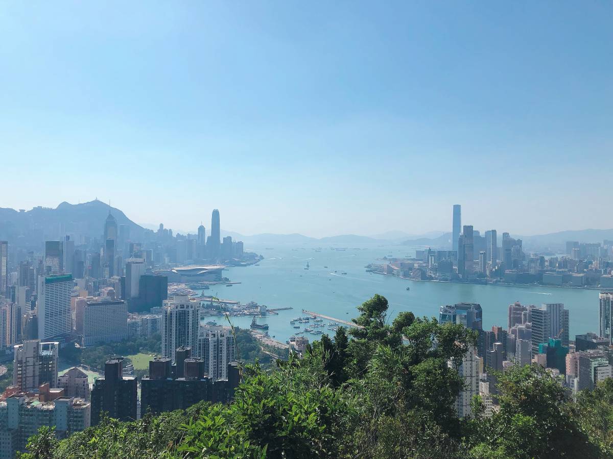 簡易行山 景色一流的寶馬山紅山爐峰 U Blog