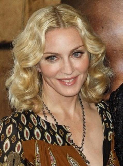 牙縫美女出頭天！女星model就是靠著牙縫走紅的！