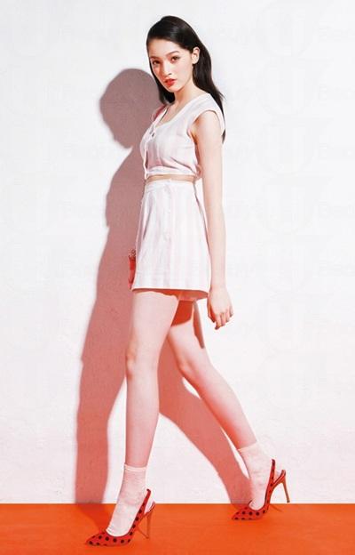 春夏就是要「露腰」！短上衣穿搭法