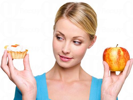 敲一敲臉默念「我很胖」就會瘦？敲打減肥法8周內神奇甩7.2公斤