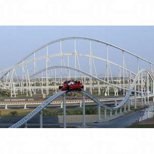 The Champion就是來自阿布扎比的Ferrari World Abu Dhabi法拉利主題公園!!以150mph的超高速刷新全 球紀錄。由於採用了戰機起飛的液壓裝置,所以能夠在5秒內超高速帶玩家一飛沖天,並且因為速度太 快關係,玩家須全程佩戴護目鏡,可見「超高速」非同小可! The Champion就是來自阿布扎比的Ferrari World Abu Dhabi法拉利主題公園!!以150mph的超高速刷新全 球紀錄。由於採用了戰機起飛的液壓裝置,所以能夠在5秒內超高速帶玩家一飛沖天,並且因為速度太 快關係,玩家須全程佩戴護目鏡,可見「超高速」非同小可!