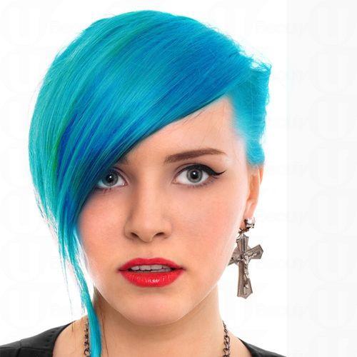 剛染上新色的秀髮會讓你「暗爽」一段時間，但時間過後，新的原色頭髮長出來，你就會感到「周身唔自在」，很在意那一點的黑色頭髮。到底怎樣可以延長補染的時間呢？以下的6大秘方可助你遠離「布丁頭」時期，不再被恥笑了！