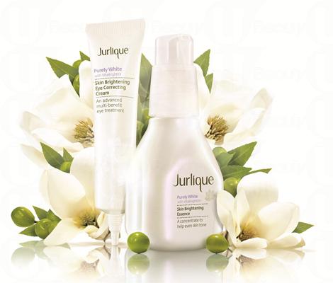 來自澳洲的Jurlique，以來自澳洲當地的的卡卡杜李作主打，研製VitaBrightKX 純淨美白複合成分，為旗下美白系列推出新產品 - 美白眼霜及為現有的美白精華推出升級版。卡卡杜李的維他命C含量比鮮橙高出50倍，有效提升亮白、均勻膚色及減淡色斑。
