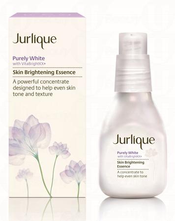 來自澳洲的Jurlique，以來自澳洲當地的的卡卡杜李作主打，研製VitaBrightKX 純淨美白複合成分，為旗下美白系列推出新產品 - 美白眼霜及為現有的美白精華推出升級版。卡卡杜李的維他命C含量比鮮橙高出50倍，有效提升亮白、均勻膚色及減淡色斑。
