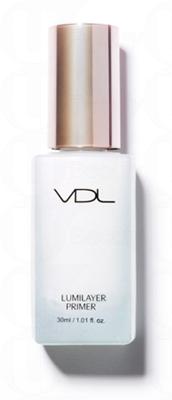 2014 年上半年絕對是韓妝的天下!韓國LG旗下彩妝VDL (Violet Dream Luminous)近日亦正式於香港尖沙咀落腳。VDL 由全球頂尖化妝師Wendy Rowe坐鎮,設計出不同妝物。VDL 皇牌產品有三合一唇膏、甲油及妝前底霜。VDL 包裝以黑色為主,十分簡單,但質素屬於專業級數,故受到不少化妝師喜愛。 2014 年上半年絕對是韓妝的天下!韓國LG旗下彩妝VDL (Violet Dream Luminous)近日亦正式於香港尖沙咀落腳。VDL 由全球頂尖化妝師Wendy Rowe坐鎮,設計出不同妝物。VDL 皇牌產品有三合一唇膏、甲油及妝前底霜。VDL 包裝以黑色為主,十分簡單,但質素屬於專業級數,故受到不少化妝師喜愛。