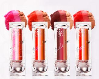 2014 年上半年絕對是韓妝的天下!韓國LG旗下彩妝VDL (Violet Dream Luminous)近日亦正式於香港尖沙咀落腳。VDL 由全球頂尖化妝師Wendy Rowe坐鎮,設計出不同妝物。VDL 皇牌產品有三合一唇膏、甲油及妝前底霜。VDL 包裝以黑色為主,十分簡單,但質素屬於專業級數,故受到不少化妝師喜愛。 2014 年上半年絕對是韓妝的天下!韓國LG旗下彩妝VDL (Violet Dream Luminous)近日亦正式於香港尖沙咀落腳。VDL 由全球頂尖化妝師Wendy Rowe坐鎮,設計出不同妝物。VDL 皇牌產品有三合一唇膏、甲油及妝前底霜。VDL 包裝以黑色為主,十分簡單,但質素屬於專業級數,故受到不少化妝師喜愛。