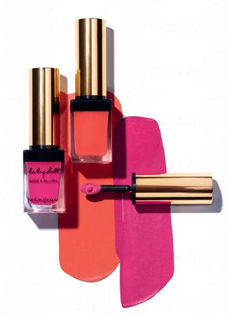 YSL 近日邀請形象率性自然、敢作敢為的何韻詩,及著名攝影師Paul Tsang(曾力山)親自操刀,為最新推出的胭脂及唇膏兩用新品 BABY DOLL KISS & BLUSH 進行拍攝,以其獨有的個人風格,演繹女性剛與柔的無限可能。品牌更舉行了派對,讓大家率先體驗體驗揉合了胭脂和唇膏兩種技術於一身的KISS & BLUSH 的無重質地。 YSL 近日邀請形象率性自然、敢作敢為的何韻詩,及著名攝影師Paul Tsang(曾力山)親自操刀,為最新推出的胭脂及唇膏兩用新品 BABY DOLL KISS & BLUSH 進行拍攝,以其獨有的個人風格,演繹女性剛與柔的無限可能。品牌更舉行了派對,讓大家率先體驗體驗揉合了胭脂和唇膏兩種技術於一身的KISS & BLUSH 的無重質地。