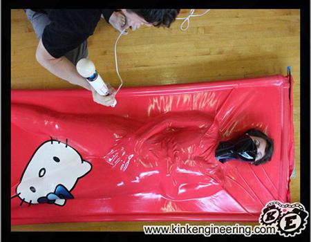 令人滴汗的12件Hello Kitty怪異產品！！