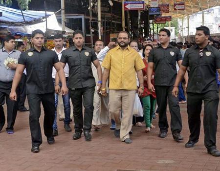 滿身盡戴黃金 印度新娘戴5百萬金上身 《滿身盡戴黃金 印度新娘戴5百萬金上身