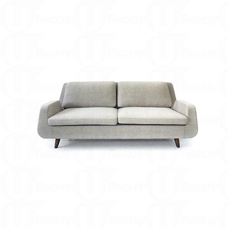 拆卸 5 年的舊灣仔街市大樓終於以新面目出現,昔日由數十小攤檔組成的街市,今天的主人家變成家具店 OVO,在這座三級歷史建築內同時開設了 OVOStudio、OVOGarden 及 OVOCafe 三間不同系列的新店,變成一站式的家品購物體驗和綠色飲食享受。 拆卸 5 年的舊灣仔街市大樓終於以新面目出現,昔日由數十小攤檔組成的街市,今天的主人家變成家具店 OVO,在這座三級歷史建築內同時開設了 OVOStudio、OVOGarden 及 OVOCafe 三間不同系列的新店,變成一站式的家品購物體驗和綠色飲食享受。