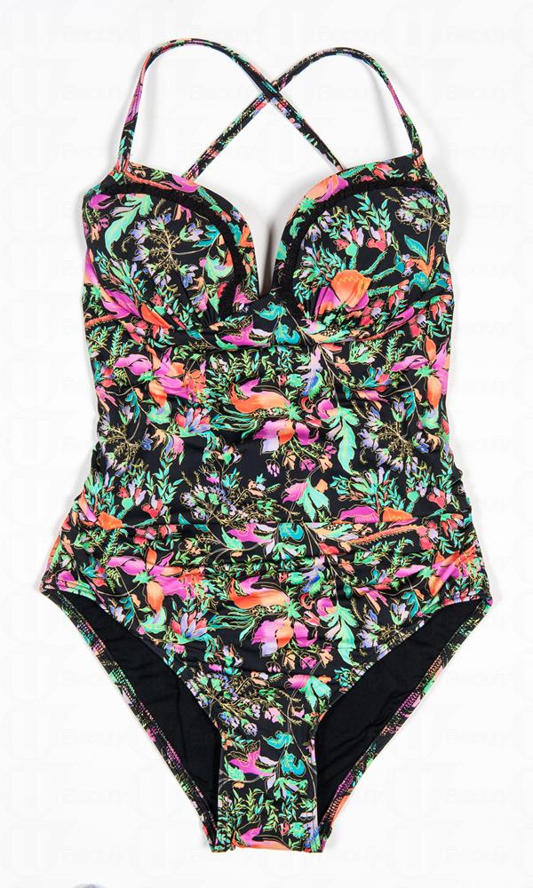 Lane Crawford：泳裝上的一道美景