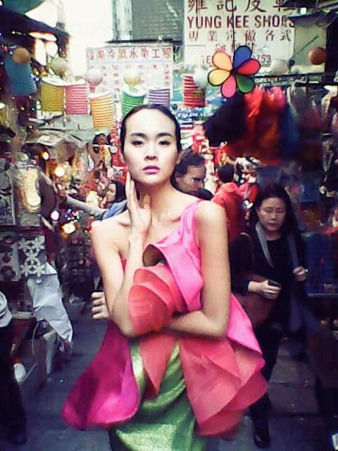 大師Lara Jade示範用麵包超人相機也能拍出型格時裝照