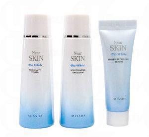 現凡購買 MISSHA 水漾柔膚美白護膚套裝可獲 85 折優惠 (原價 HK$846)，並可免費獲贈價值 HK$ 133 的水漾柔膚美白旅行套裝。